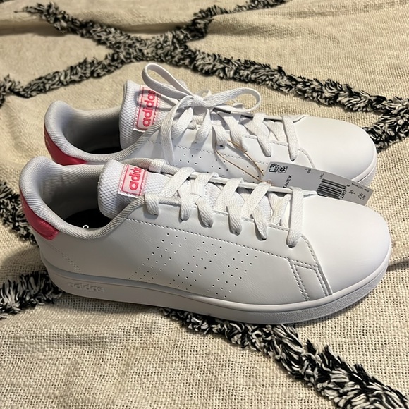 NEW Kids' Adidas Advantage Lace Shoes - US 5.5 Big Kid / Cloud White - Picture 3 of 6